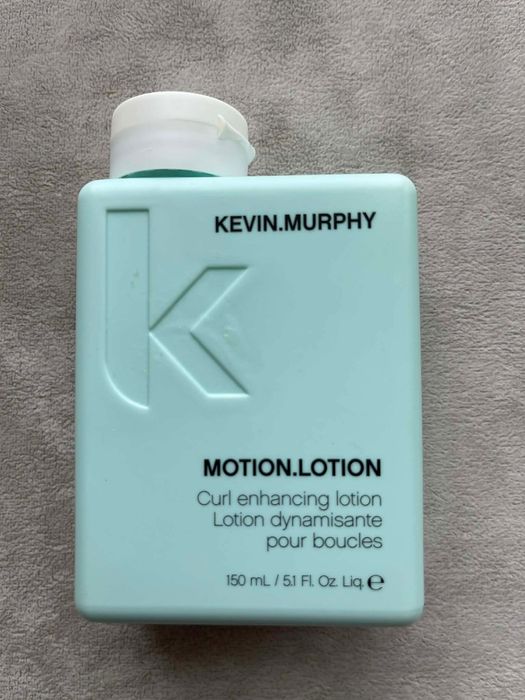Motion Lotion Curl mleczko podkreślające skręt włosów Kevin Murphy
