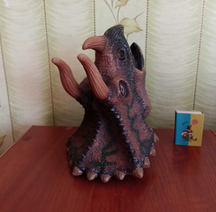 Игрушка перчатка на руку Динозавр