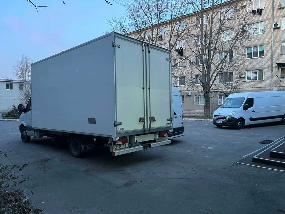Вантажоперевезення Одеса бус вантажне таксі перевозка переезды микроавтобус грузчики