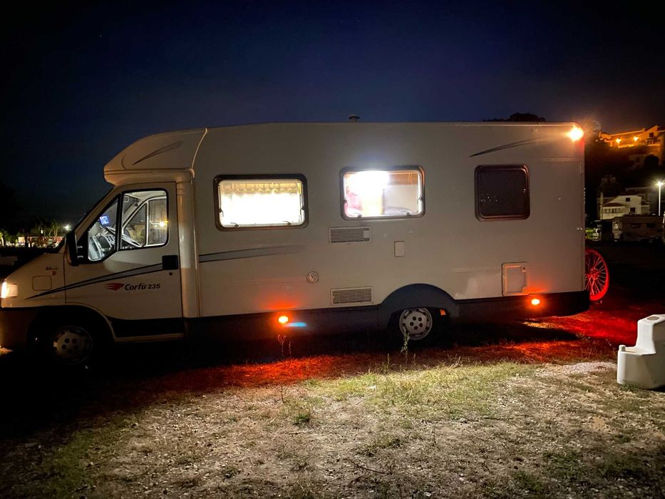 Autocaravana Fiat Ducato 2.8JTD Roller Team Corfu 235