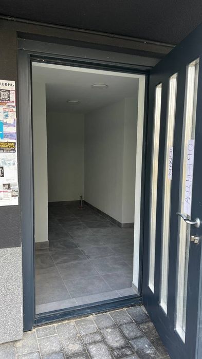 Продаж комерційного фасадного приміщення вул. Трускавецька ЖК Континен