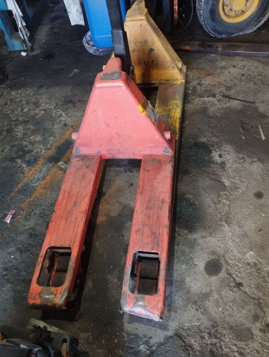 Porta paletes manuais