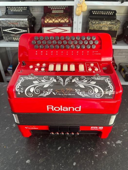 Concertina Roland fR 18