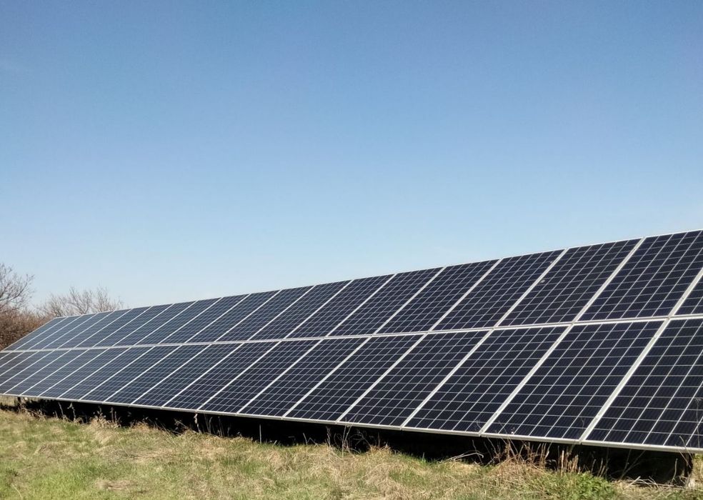 Продам будинок в селі Лозуватка з земельною ділянкою 20 соток
