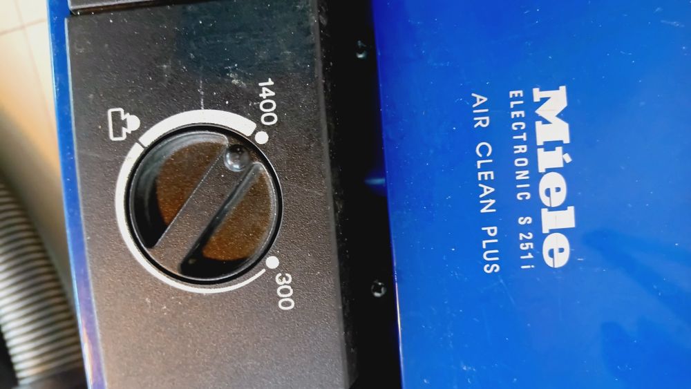 Odkurzacz miele 1500 w