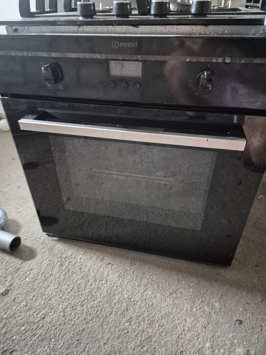 Piekarnik Indesit