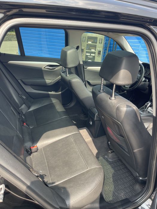 BMW X1 2013 року продам машину