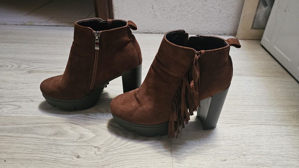 Sapatos em bom estado