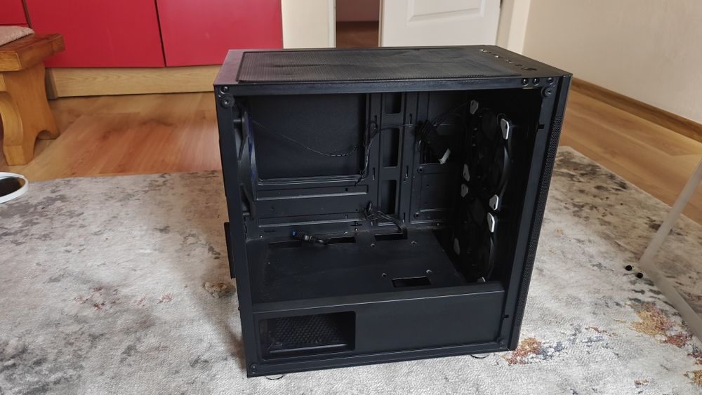 Obudowa PC Krux Cella 3 wentylatory