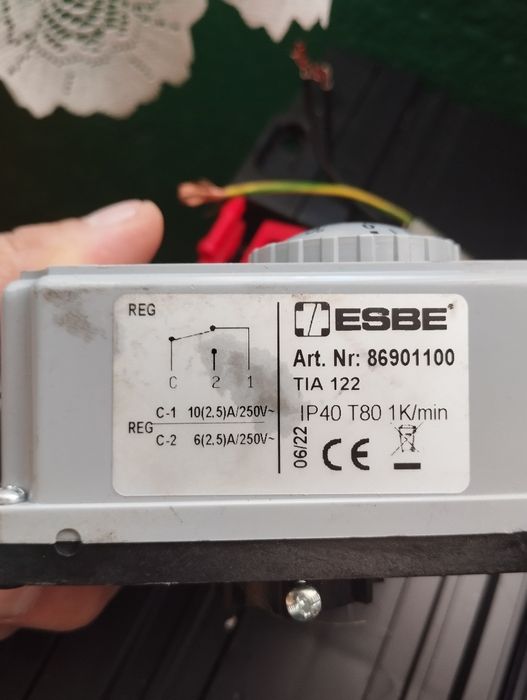 Regulowany termostat zanurzeniowy ESBE TIA122,