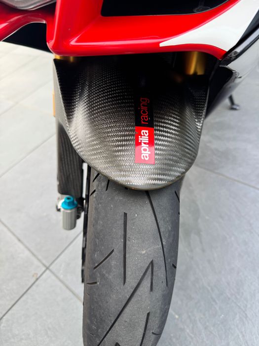 Aprilia RSV4 1000 Factory