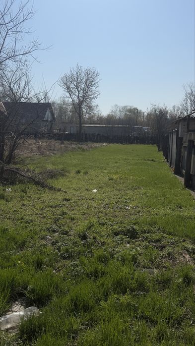 Продам участок с ветхим домиком