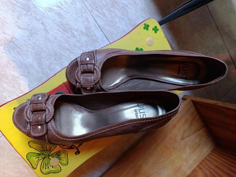 Sapatos Sra castanhos