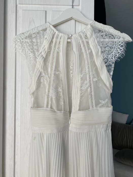 Nowa suknia ślubna Asos