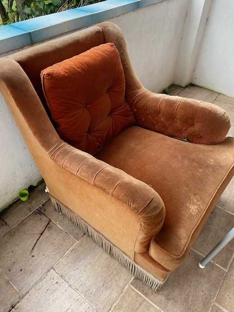 two chairs duas cadeiras