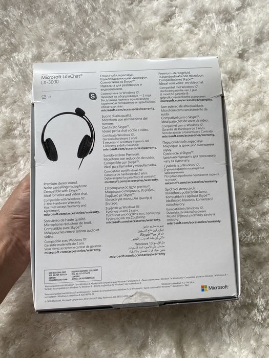 Headphones with Microphone64575277120130122