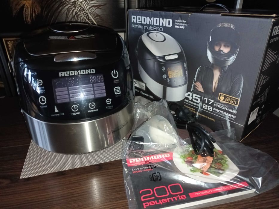 Мультиварка Redmond RMC-M90