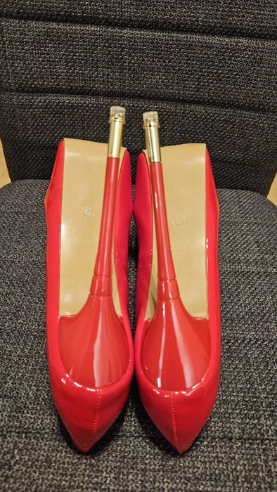 Szpilki nr 40 platformy czerwone lakierki - nowe