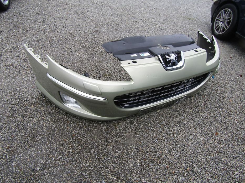 Para-choques Peugeot 407 ano 2005  (ver descrição)