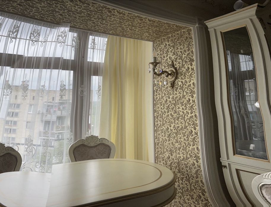 Продам 3-х кім кв з  дизайнерським ремонтом та  АГВ