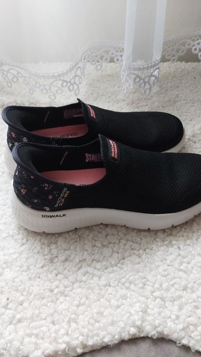 Buty damskie sportowe
