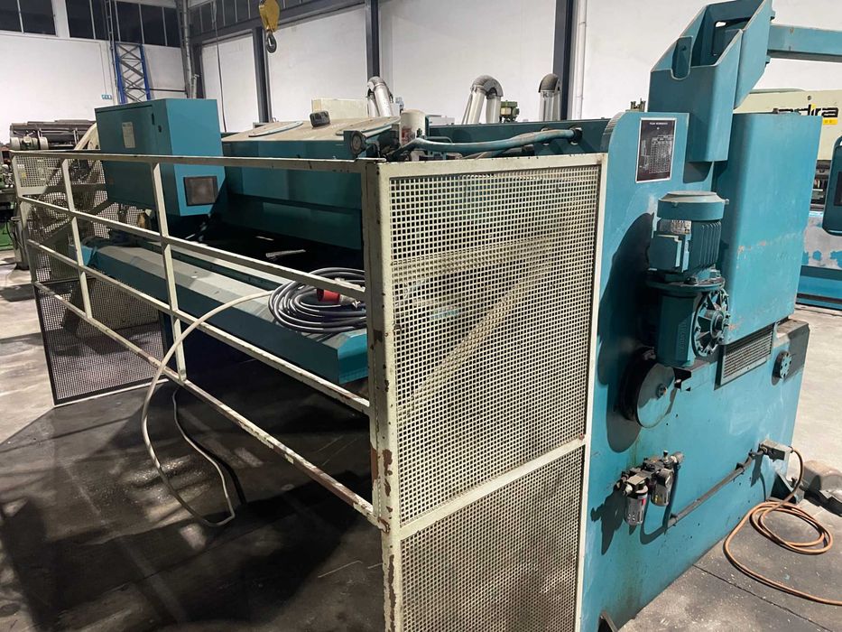 Guilhotina Hidráulica ADIRA GHX-0630