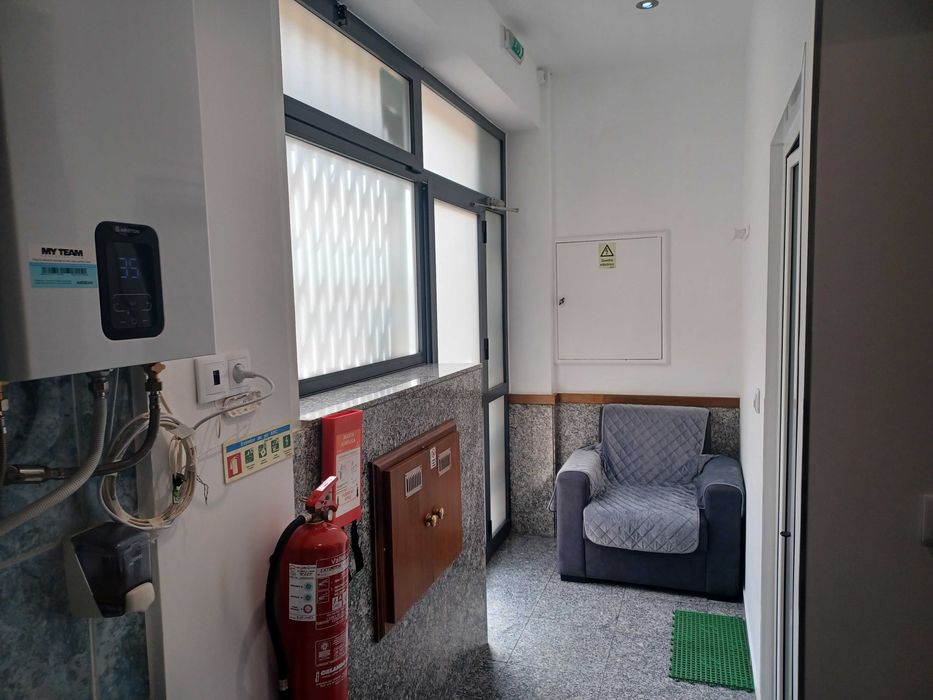 Aluga-se quarto em apartamento Centro de Chaves