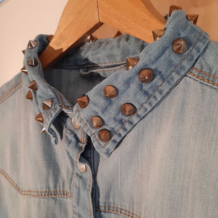 Klasyczna koszula jeasnowa z ćwiekami , rozm. 36