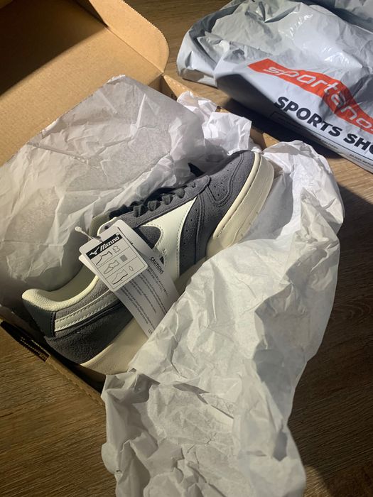 Кросівки нові Mizuno 38 р.