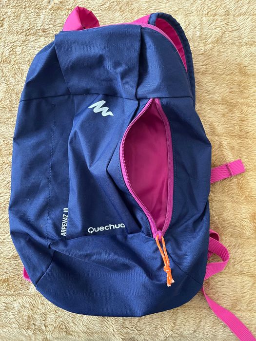 Mochila Quechua Arpenaz 10 - Azul e Rosa