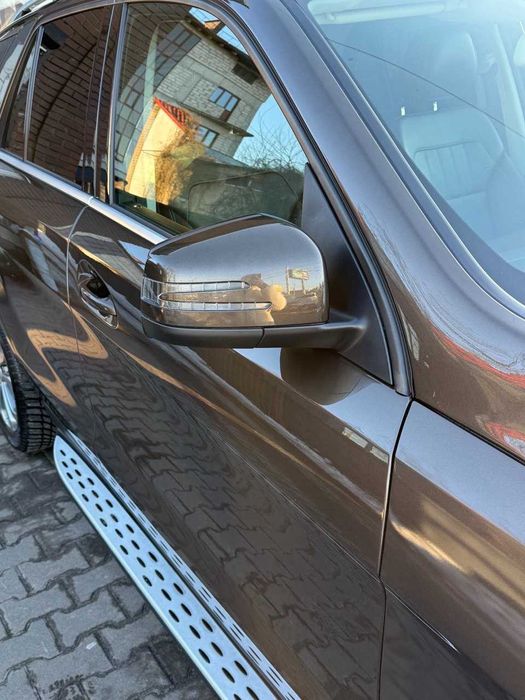 продам власний офіційний автомобіль !!!