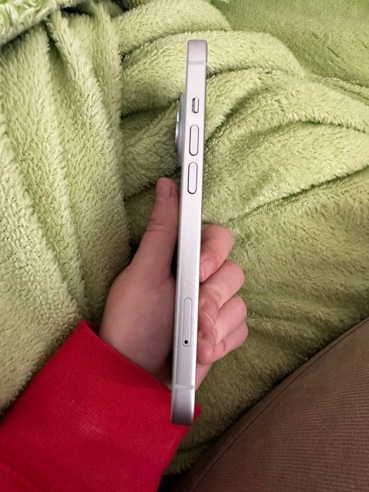 Iphone 15 128gb 100% + полный комплект