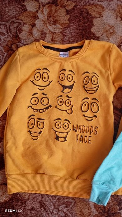 Светрик для дівчинки 3-4 роки, одяг ( 3 штуки)