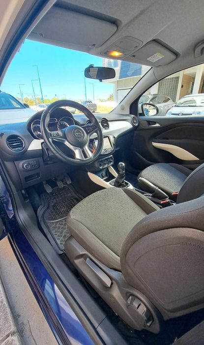 Excelente Opel Adams