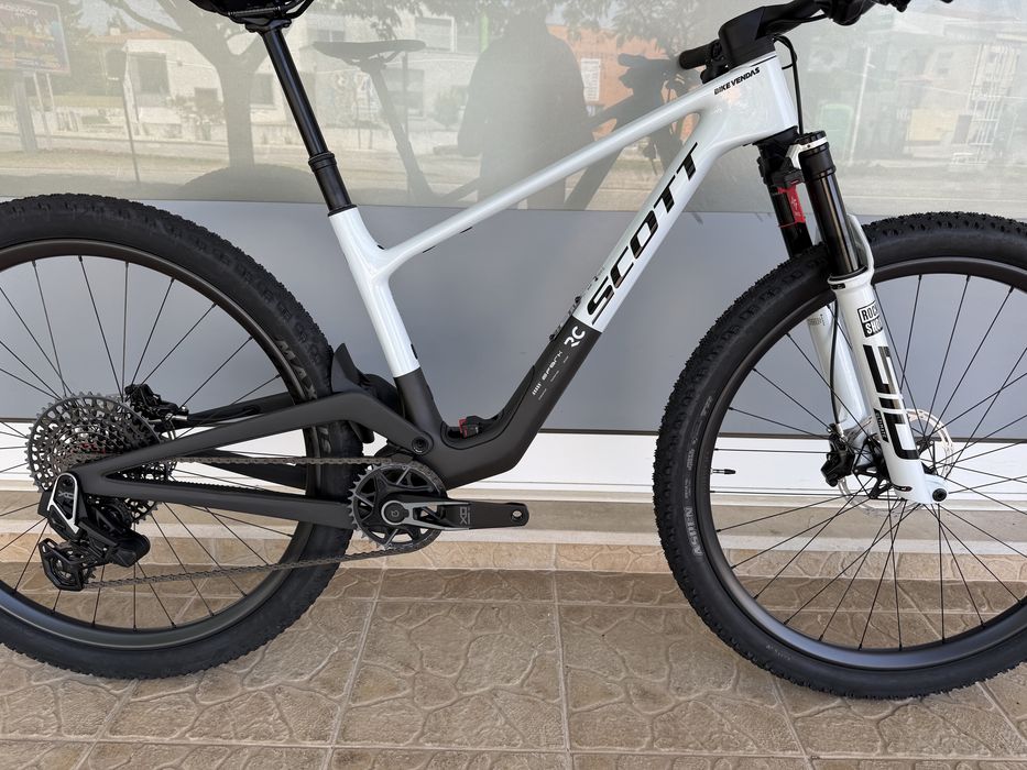Bicicleta Scott Spark RC World Cup - modelo novo 2027