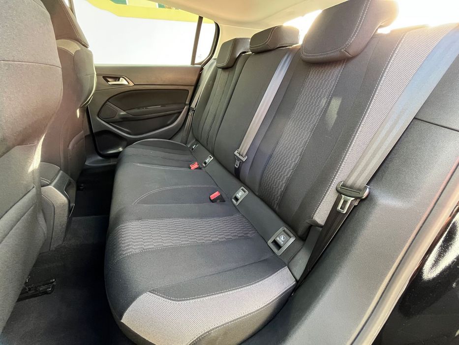 Peugeot 308 1.6 ehdi STYLE NACIONAL