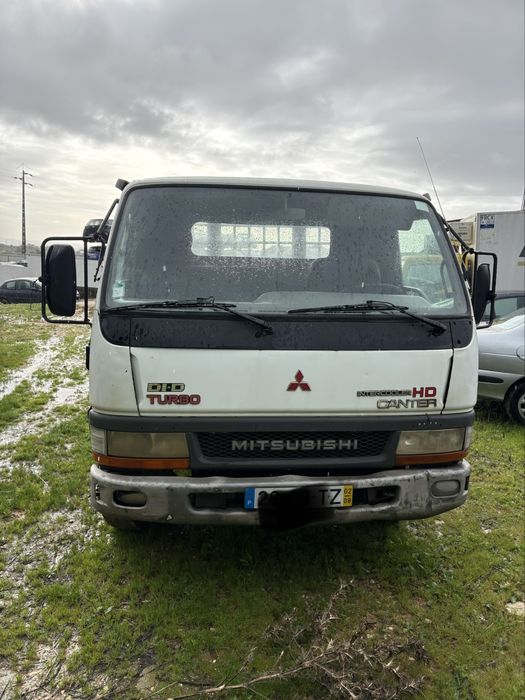 Mitsubishi canter fe 659 em chassi