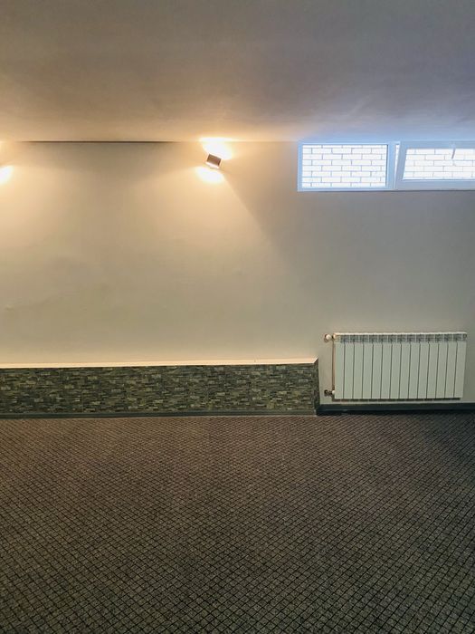 Оренда будинку 4+ кімнат