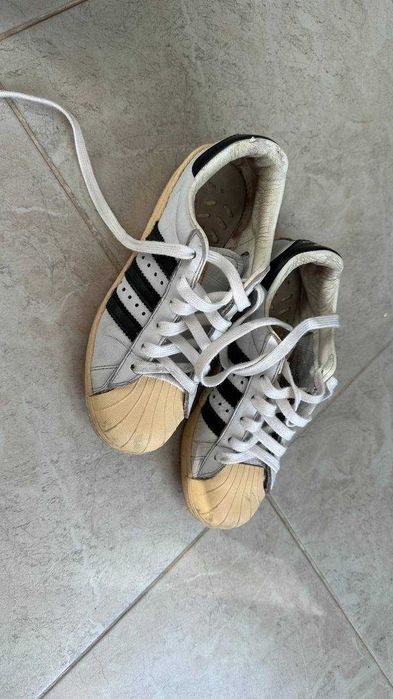 Кросівки шкіряні Adidas originals, 36 розмір