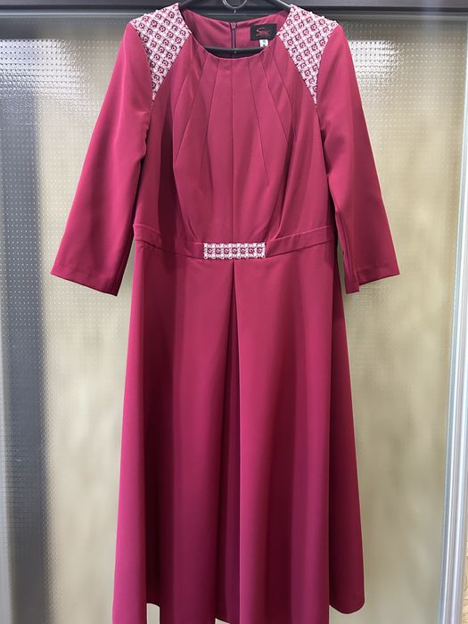 Продам святкову сукню