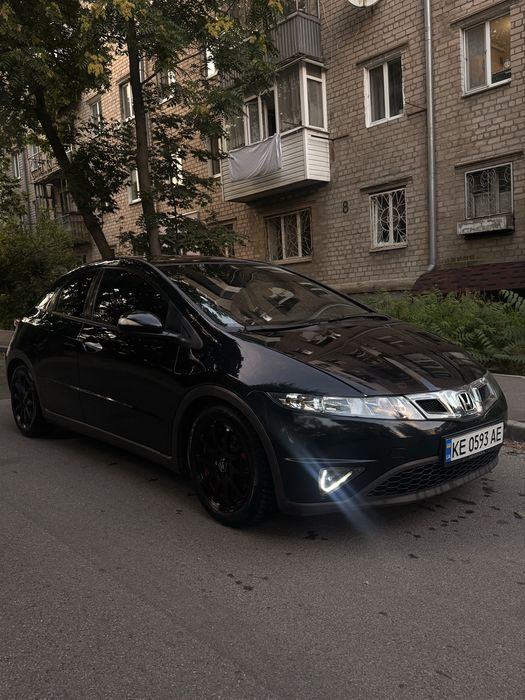 Honda civik 2008 5D , 1.8 газ/бенз ,6ст механика
