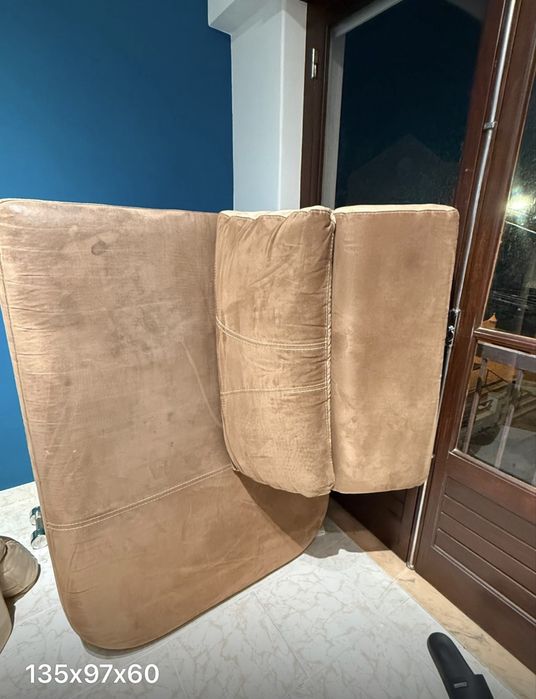 Sofá com chaise longue - preço Final 50€