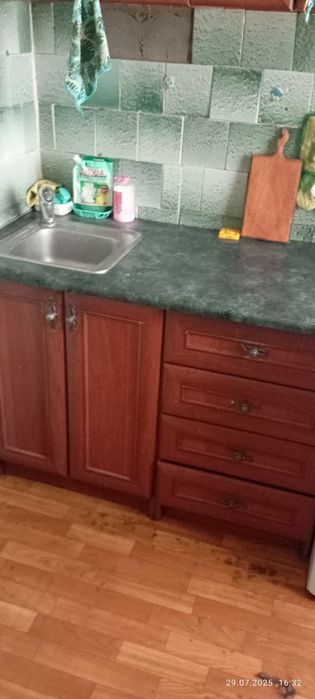 Здам 2-х кімнатну квартиру в р-н Круг на длительний срок.