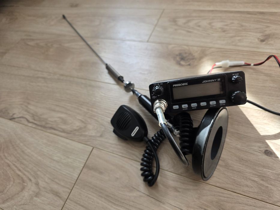 CB President Johny III + antena lemm