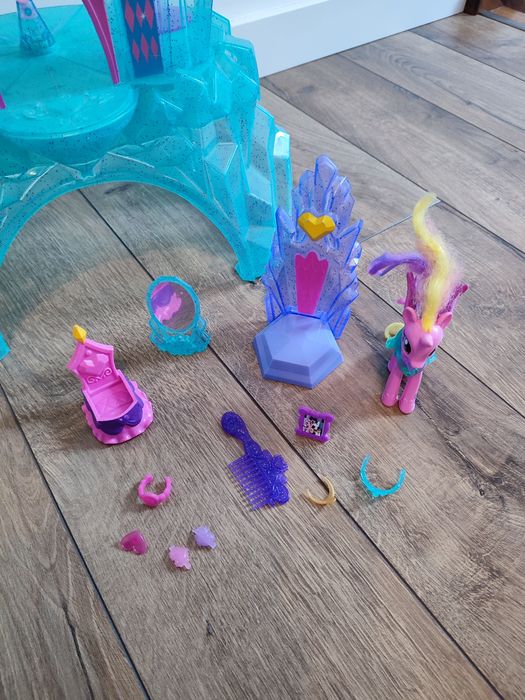 HASBRO MY PONY Krysztalowe królestwo B5255 zamek