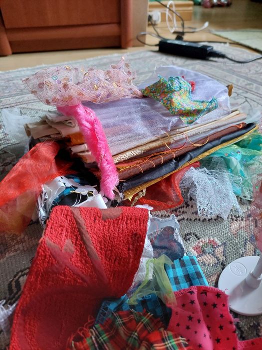 projektowanie strojów zabawka interaktywna