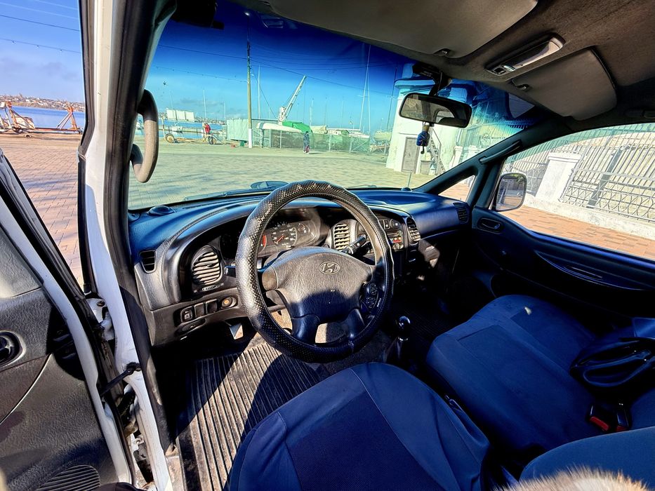 Hyundai H-200, 2001 р, 2,5 л дизель турбіна, Вантажо-пасажирський бус!