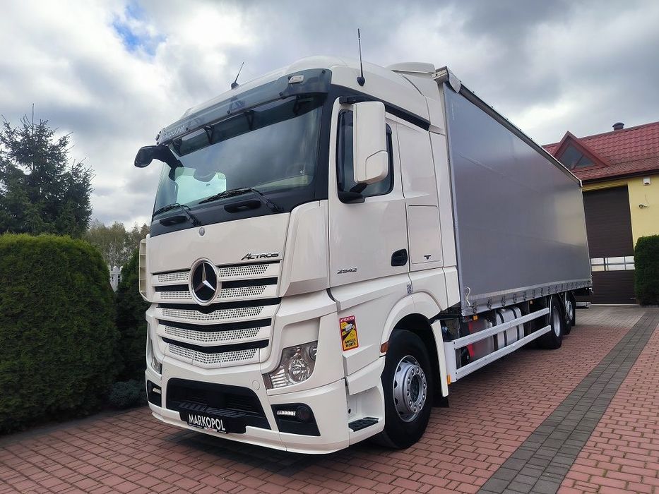 Mercedes-Benz
