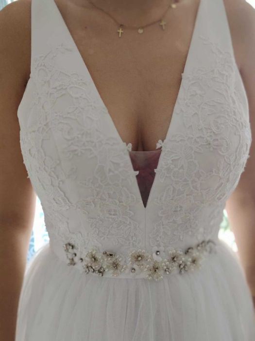 Suknia ślubna bardzo efektownaa