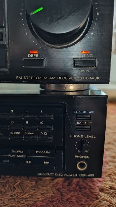 Amplituner SONY STR-AV310 + CD SONY CDP-490 + głośniki
